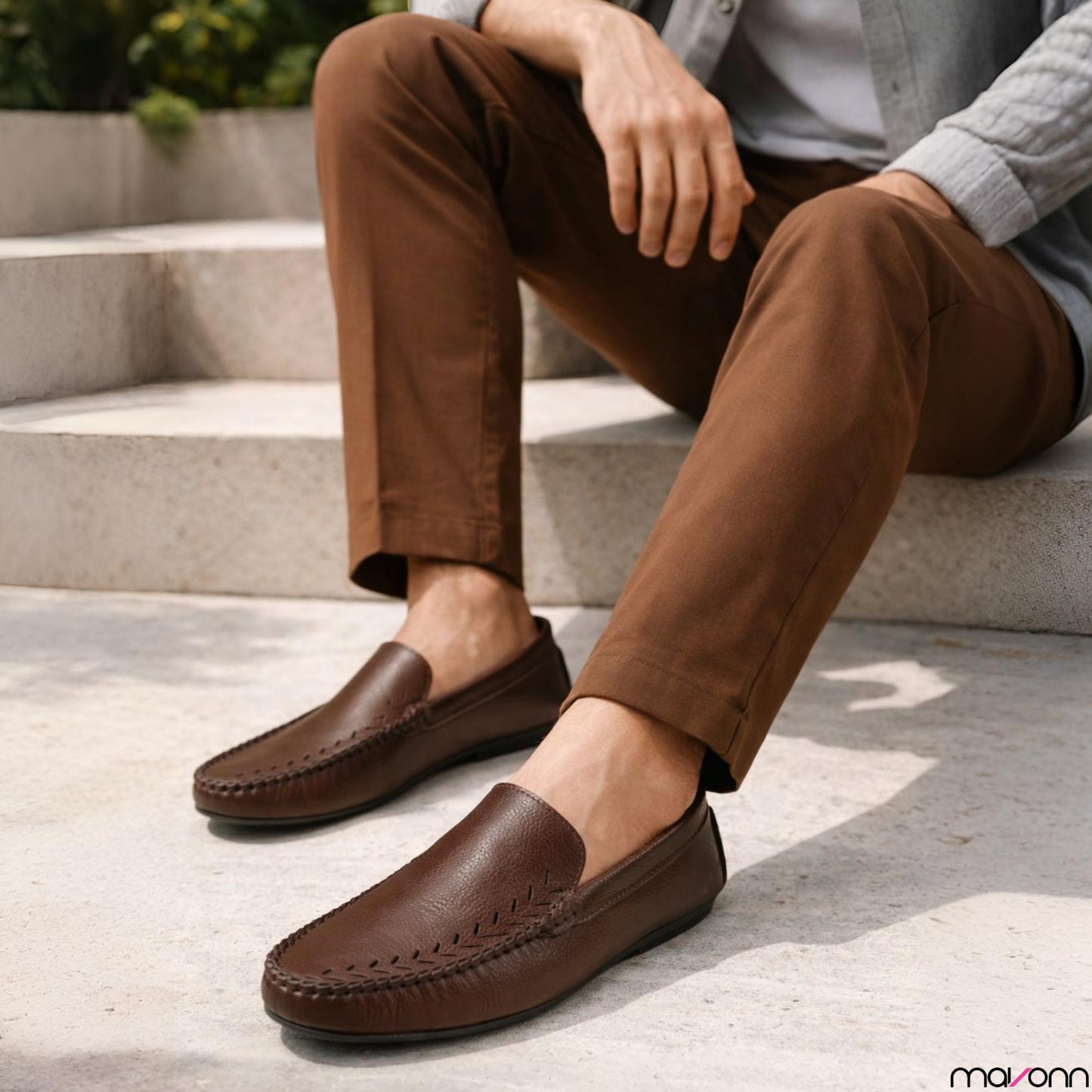 Mavonn RelaxFit Leather Loafer