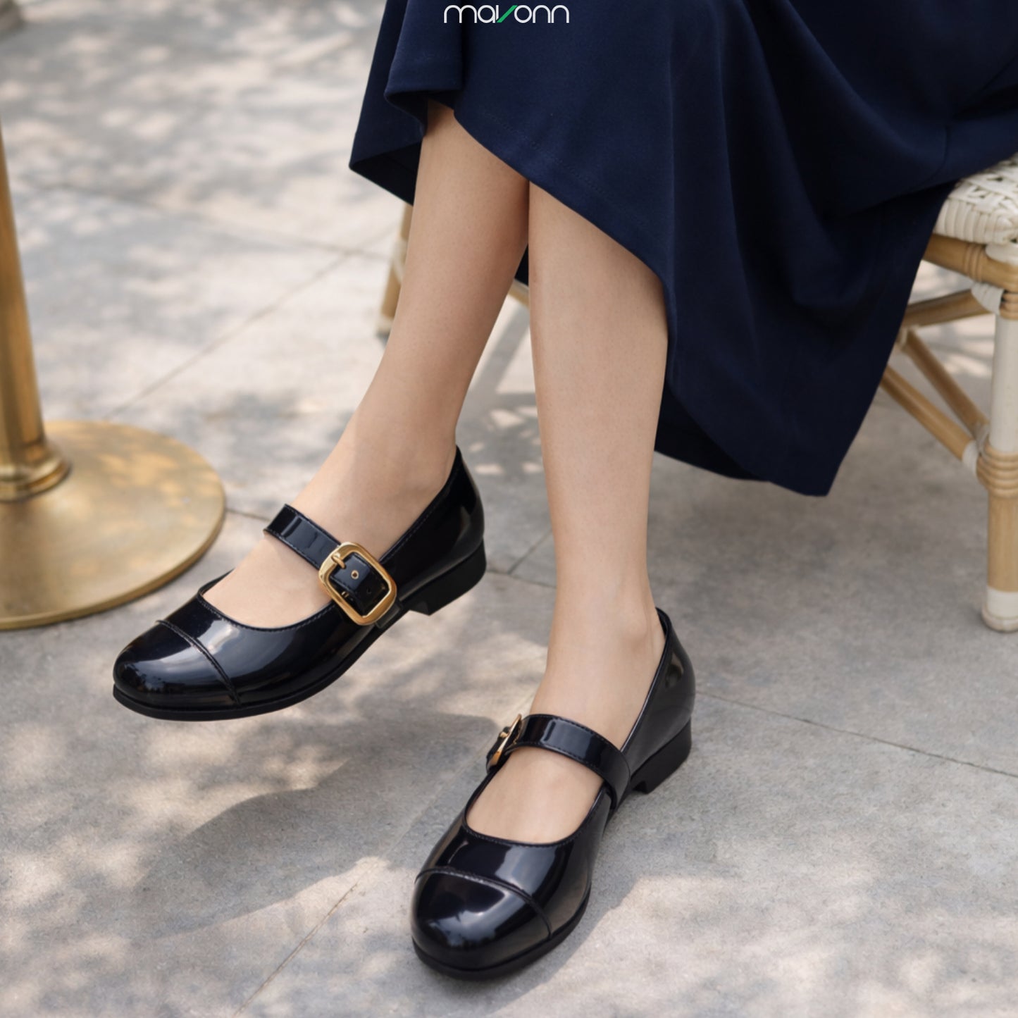 Elegant Mary Jane Gloss Flats