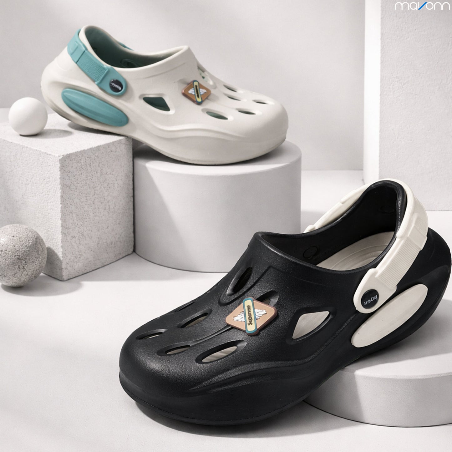 Mavonn Flex-Ready Clogs👣