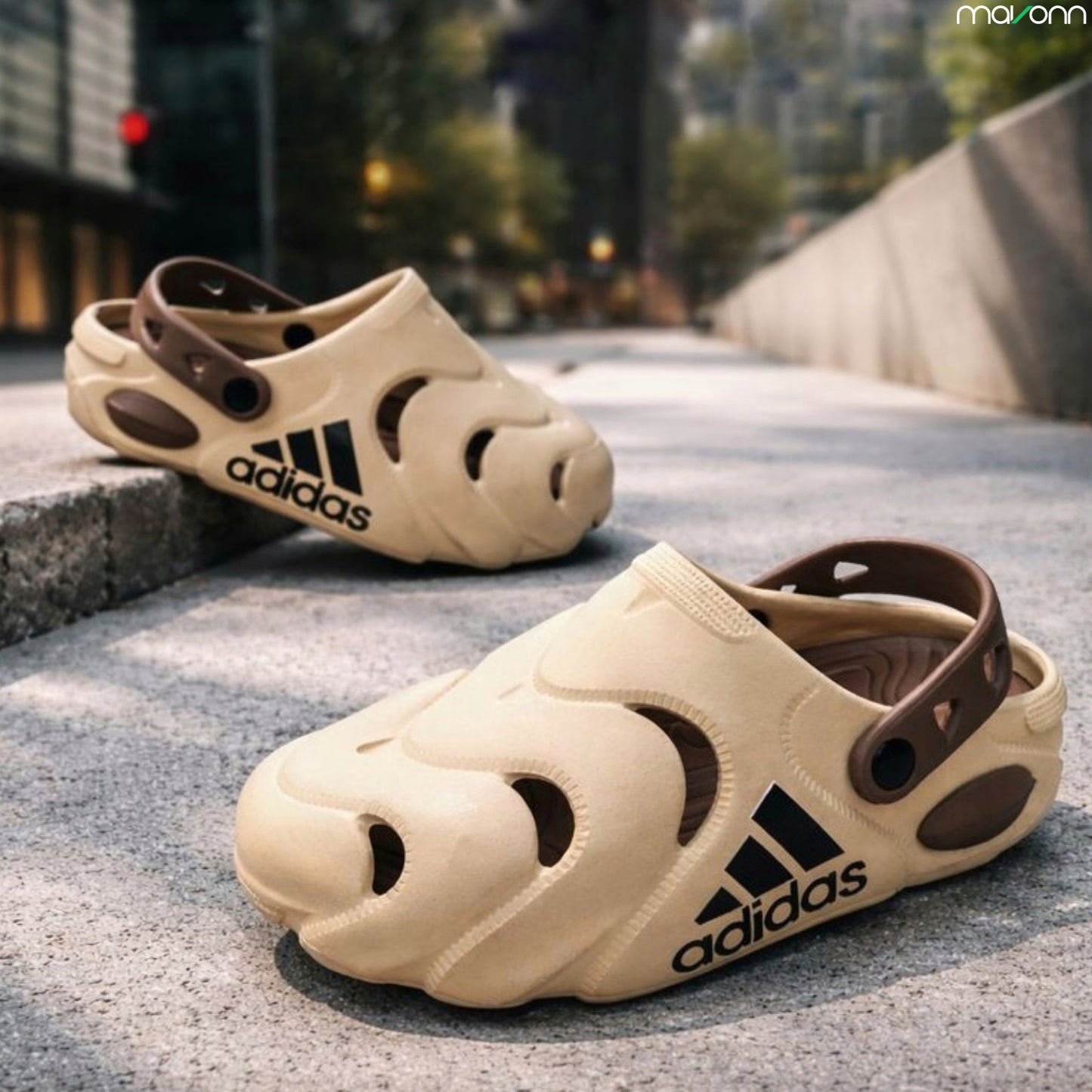 Mavonn Urban Void Clog 👟