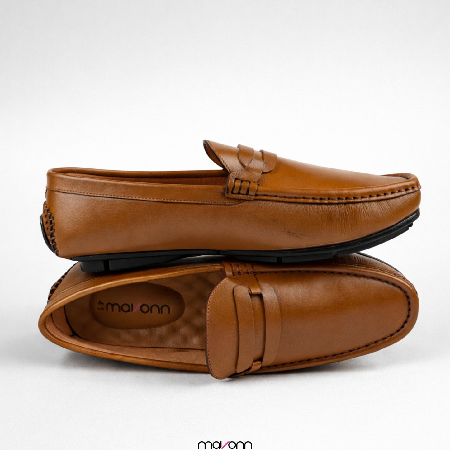 Mavonn Classic Leather Loafer