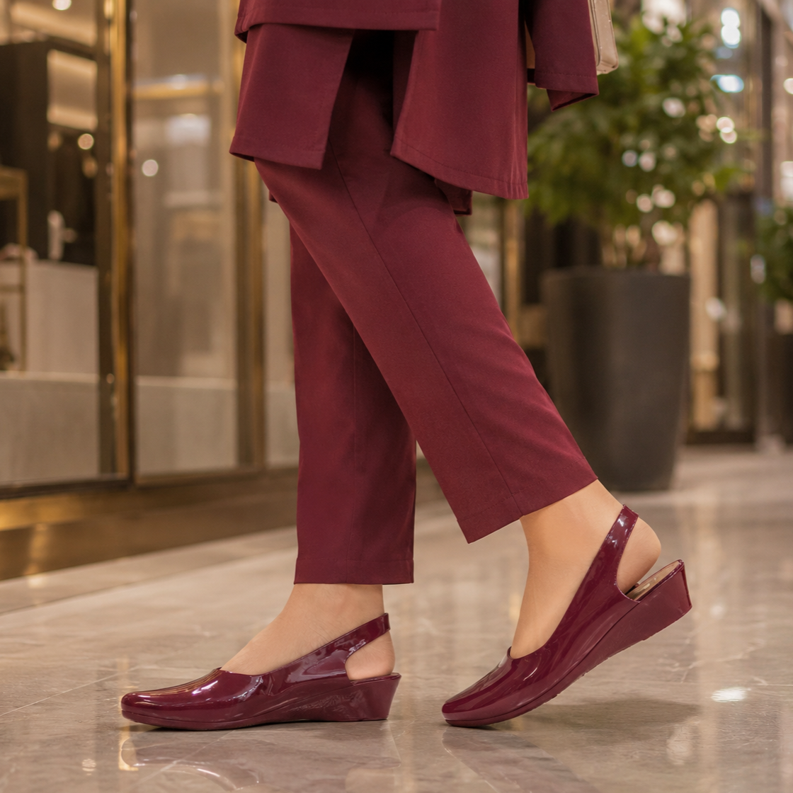 👠 Mavonn Comfort Slingback Wedge