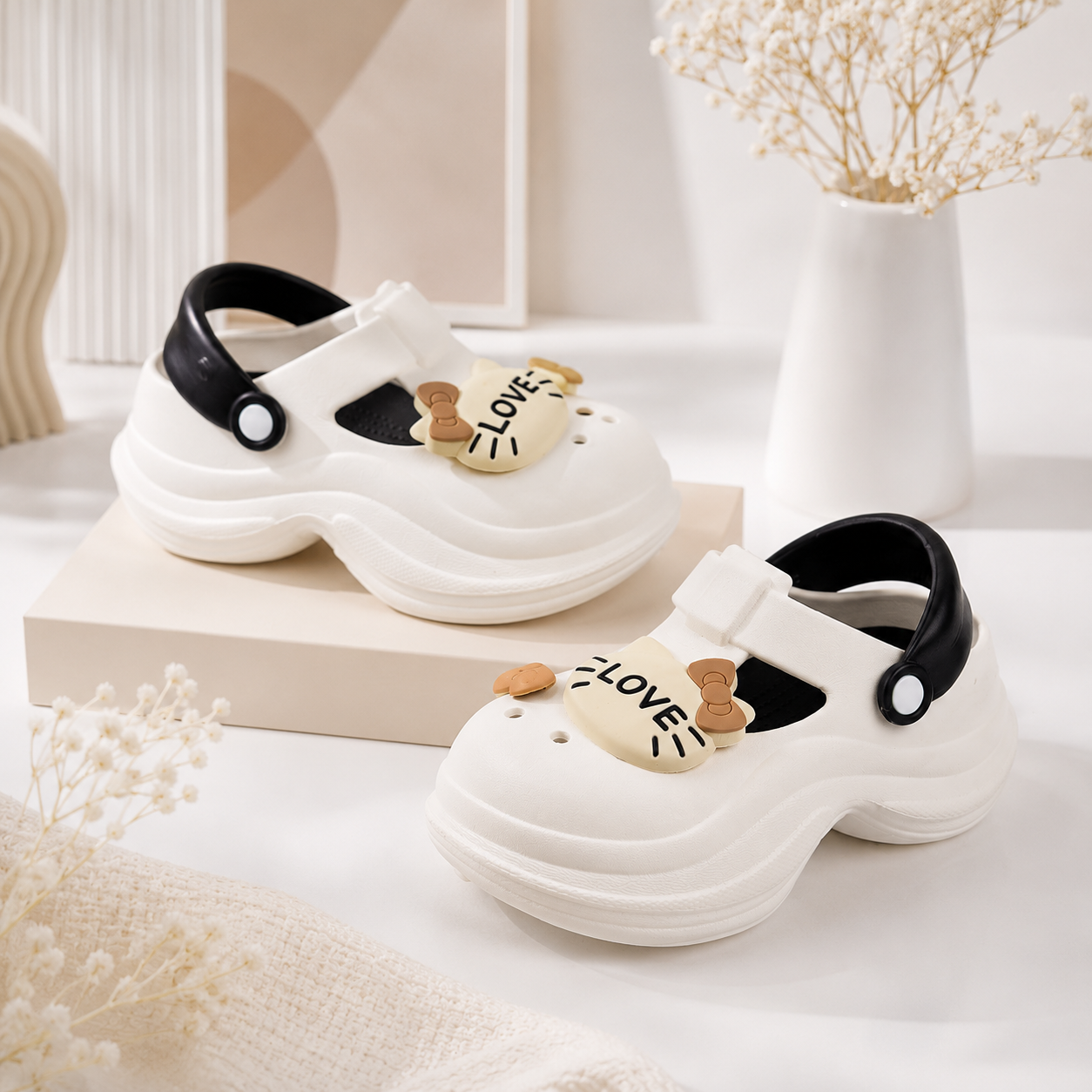 🐱 Mavonn Kitty Charm Clog ✨
