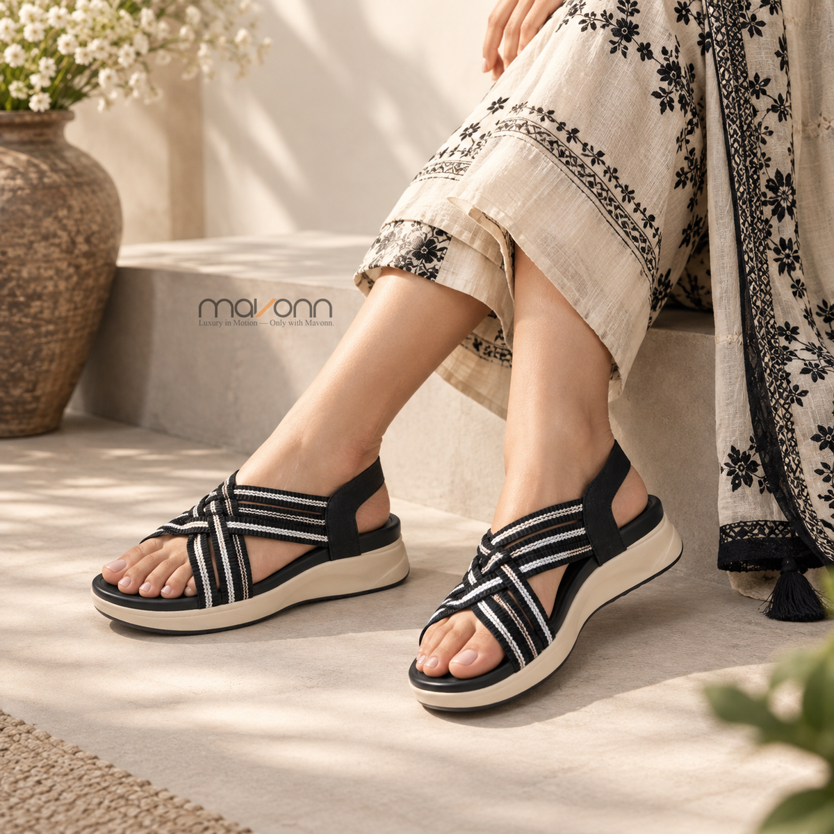 👡 Mavonn Stretch Crossline Wedge