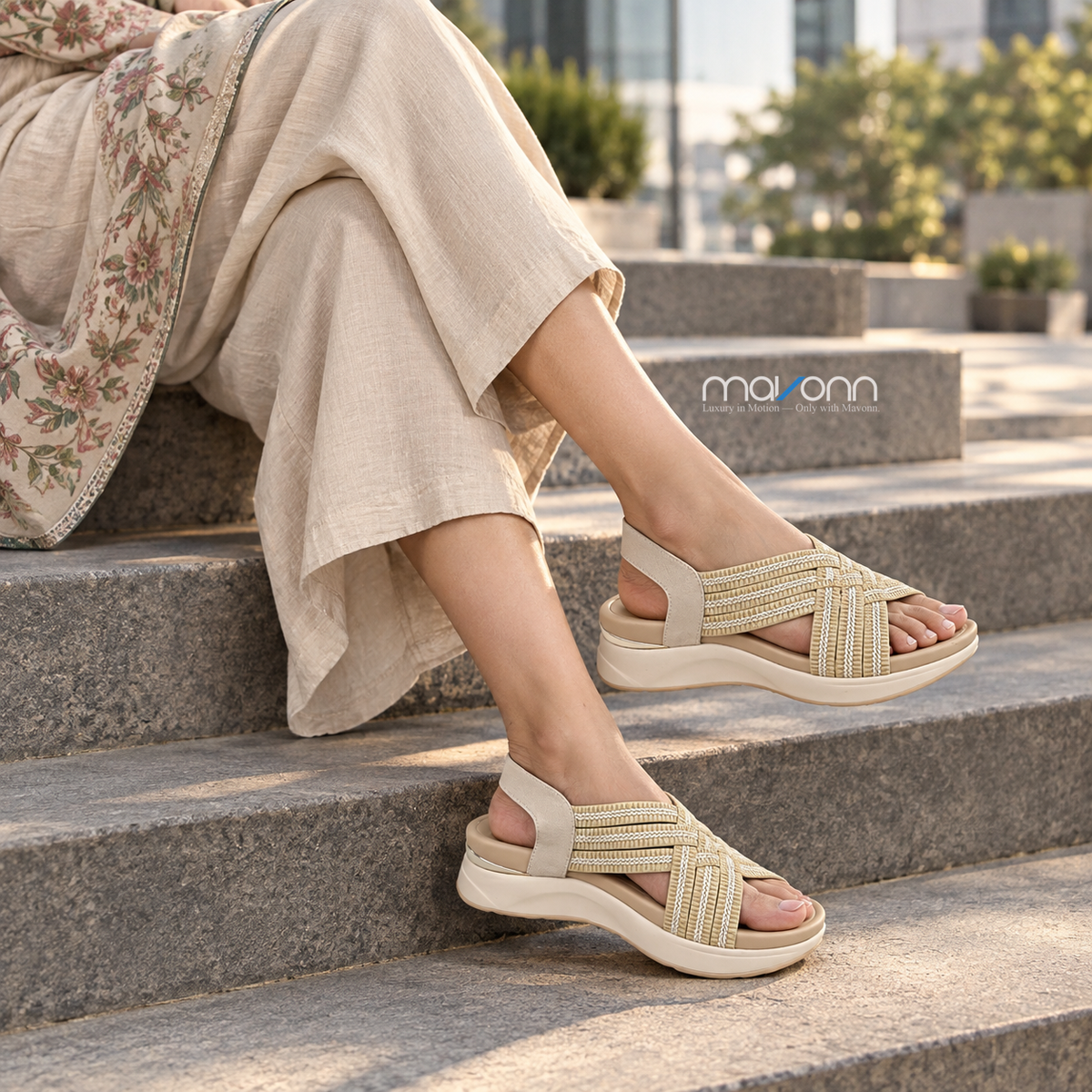 👡 Mavonn Stretch Crossline Wedge