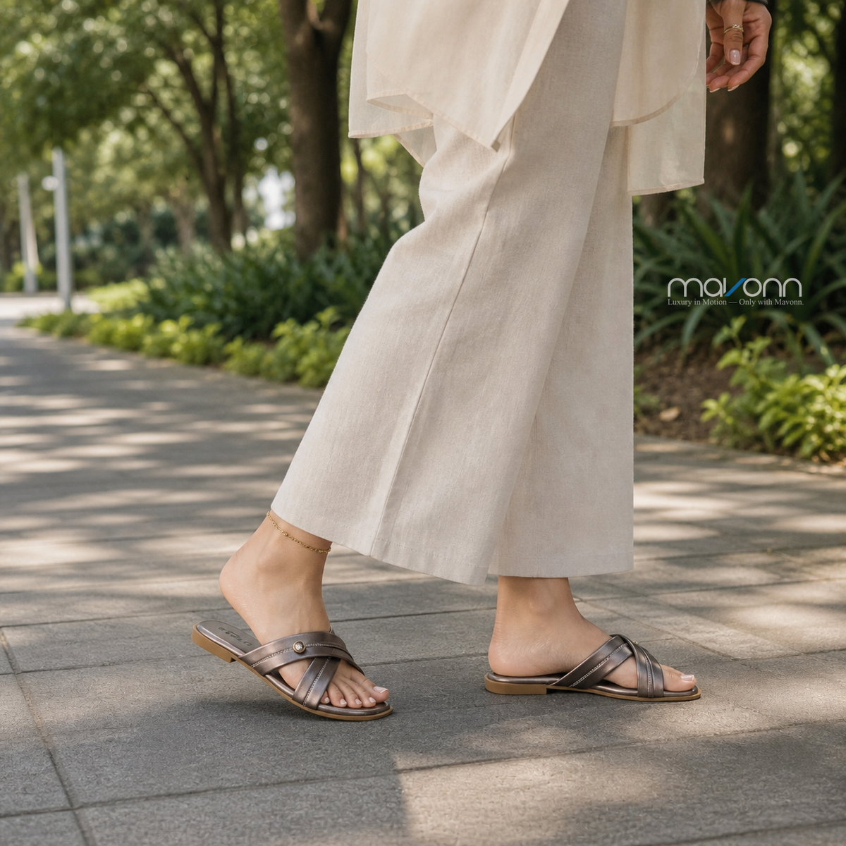 👡 Mavonn Cross Pearl Flats