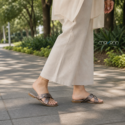 👡 Mavonn Cross Pearl Flats