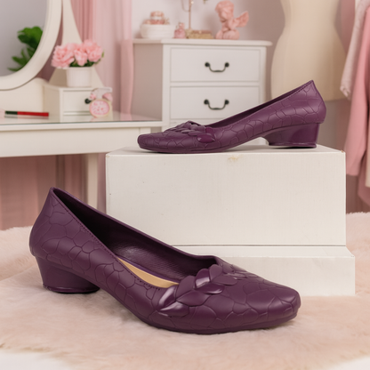 Women’s Textured Pointed Flats