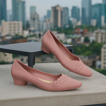 Women’s Textured Pointed Flats