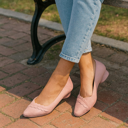 Women’s Textured Pointed Flats