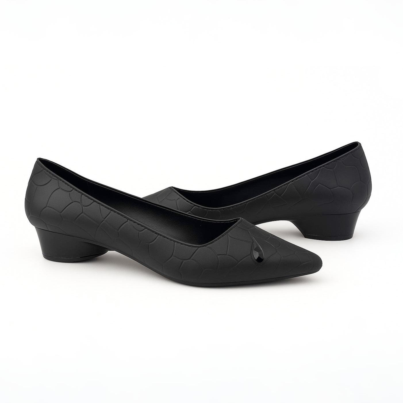 Women’s Textured Pointed Flats