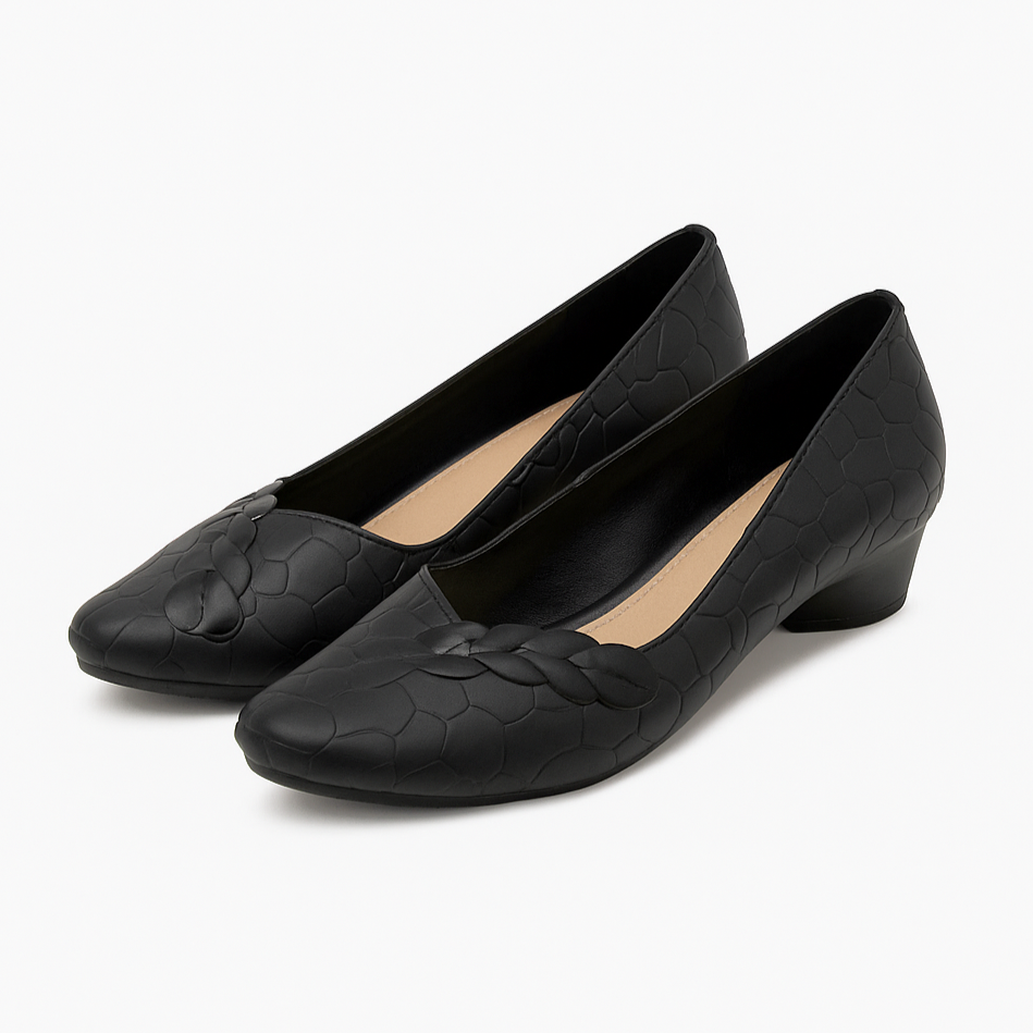 Women’s Textured Pointed Flats
