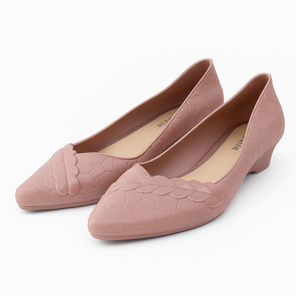 Women’s Textured Pointed Flats